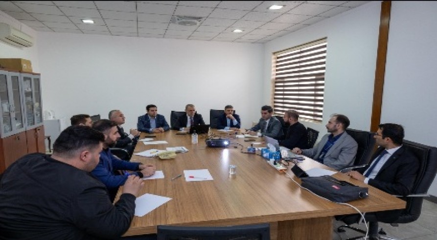 The university presidents held a meeting with the ICT team.